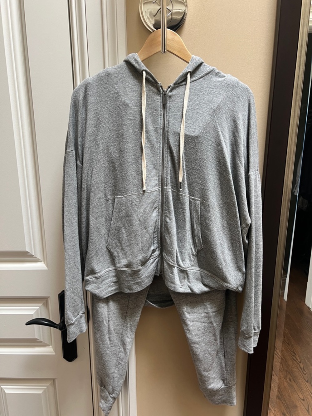 Splendid Light Gray Zip Front Hoodie lounge set